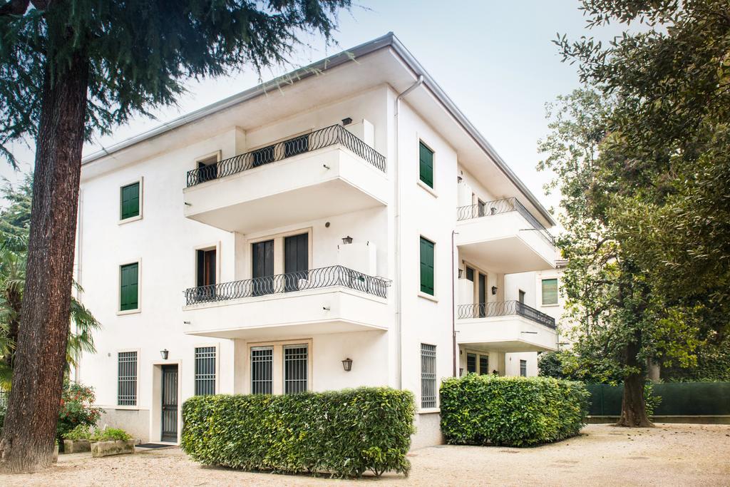 Myplace Prato Della Valle Apartments Padova Exterior photo